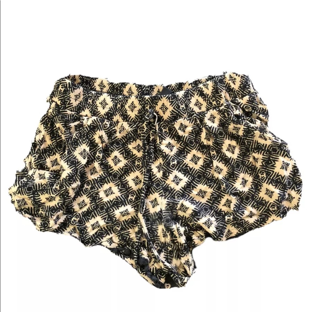 Full Tilt Shorts Tribal Geometric Print Small